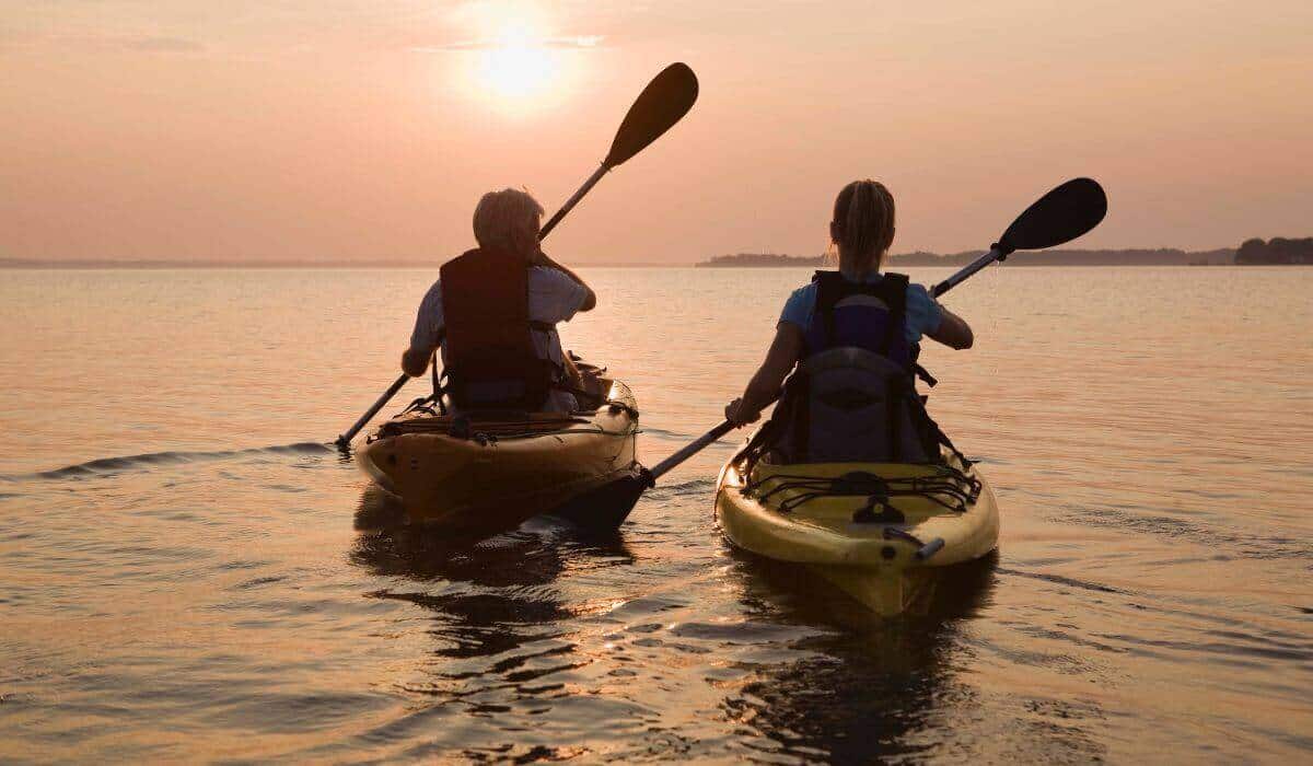 10 Essential Kayaking Safety Tips