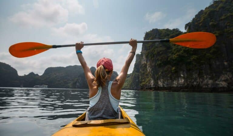 The Health Benefits of Kayaking (Ultimate Guide)